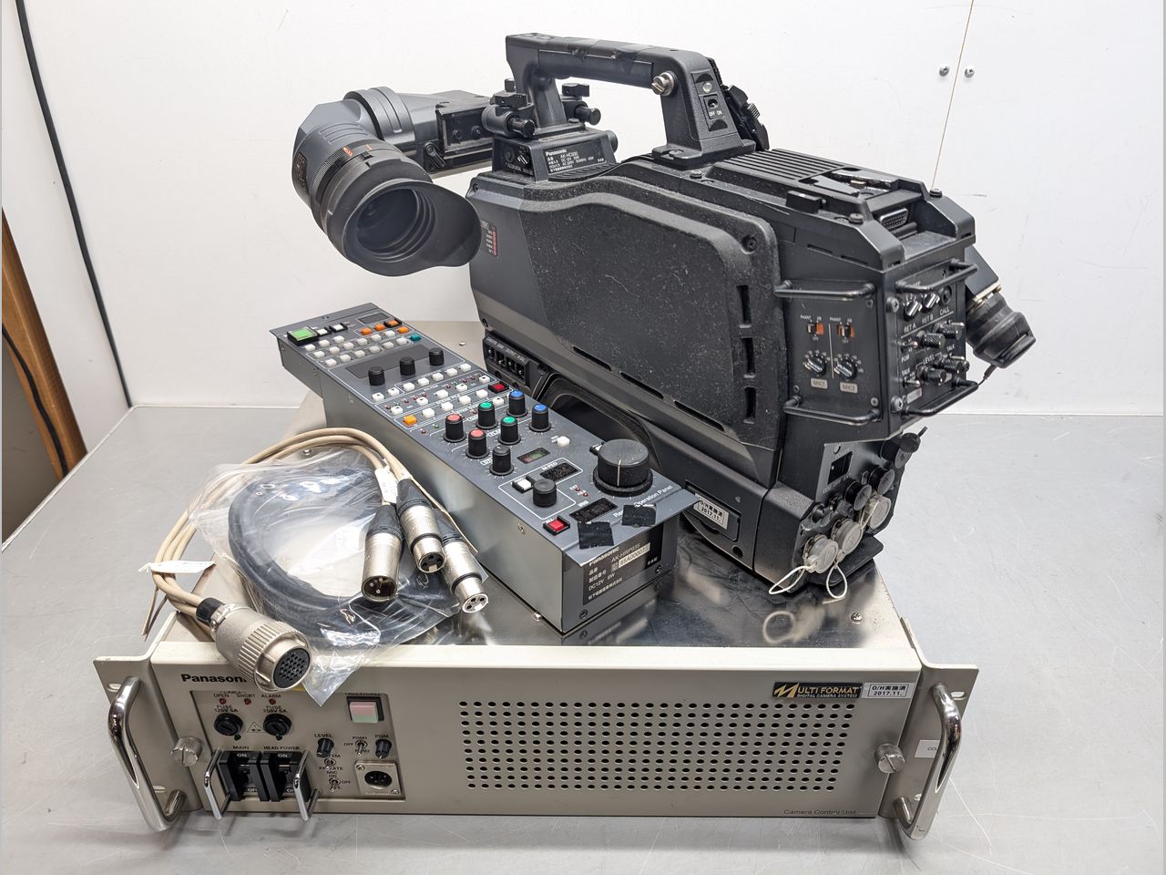 Panasonic AK-HC930 AK-HCU930 AJ-HVF21G AK-HRP935 システムカメラセット