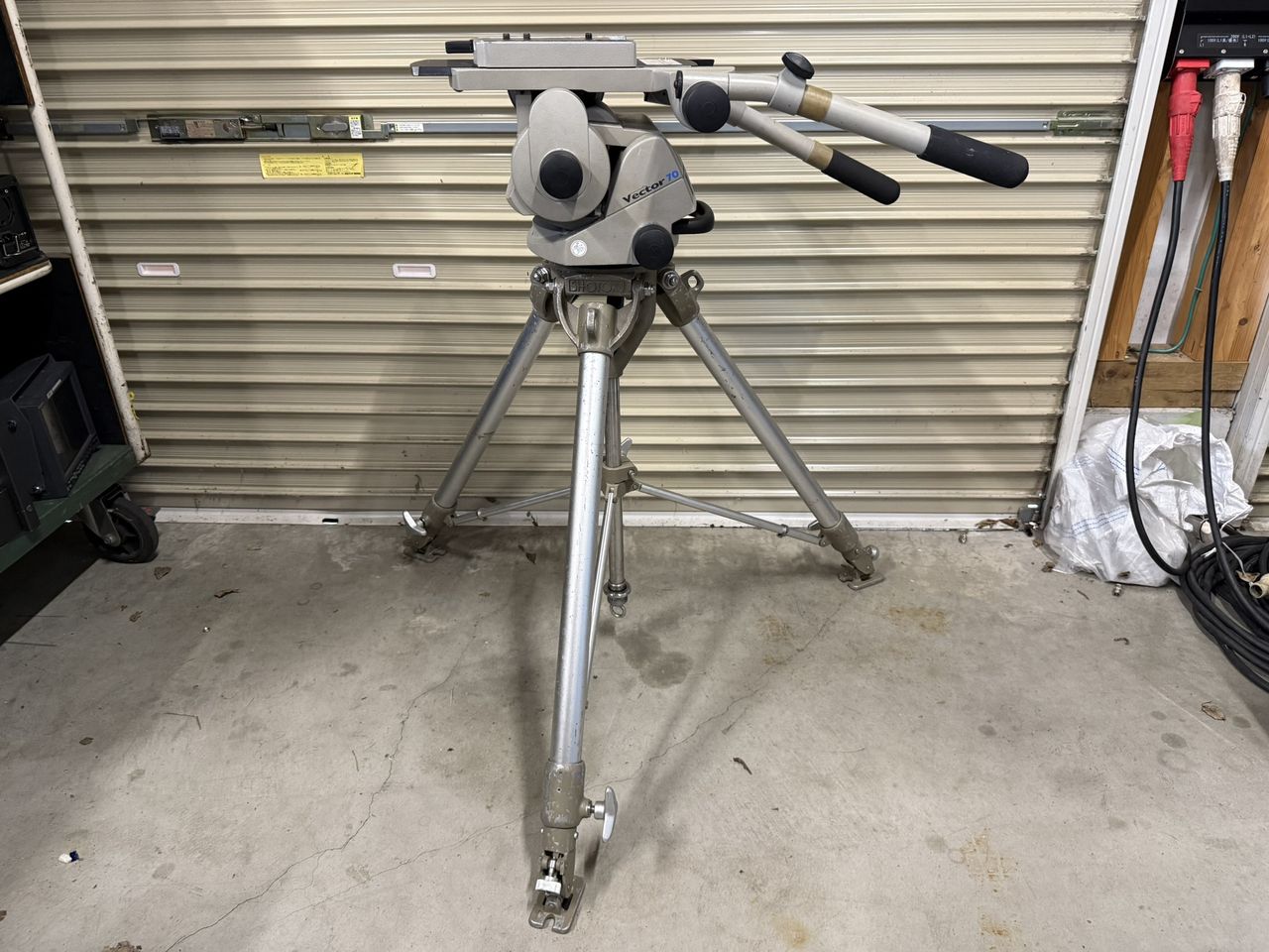 Vinten Vector70フリクションヘッド 昭特 TT-64三脚セット