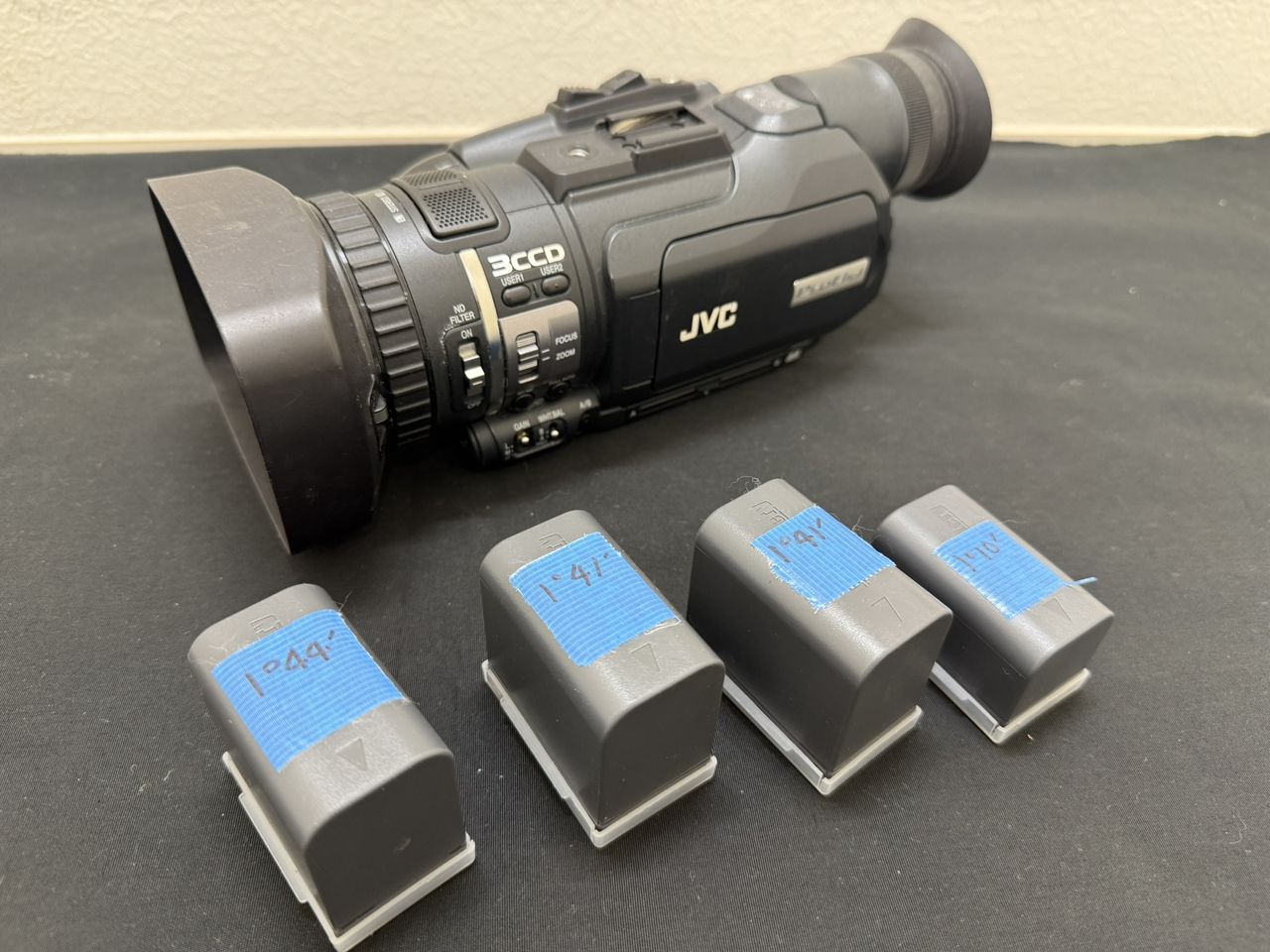 JVC GY-HM100 HDメモリーカードカメラレコーダー