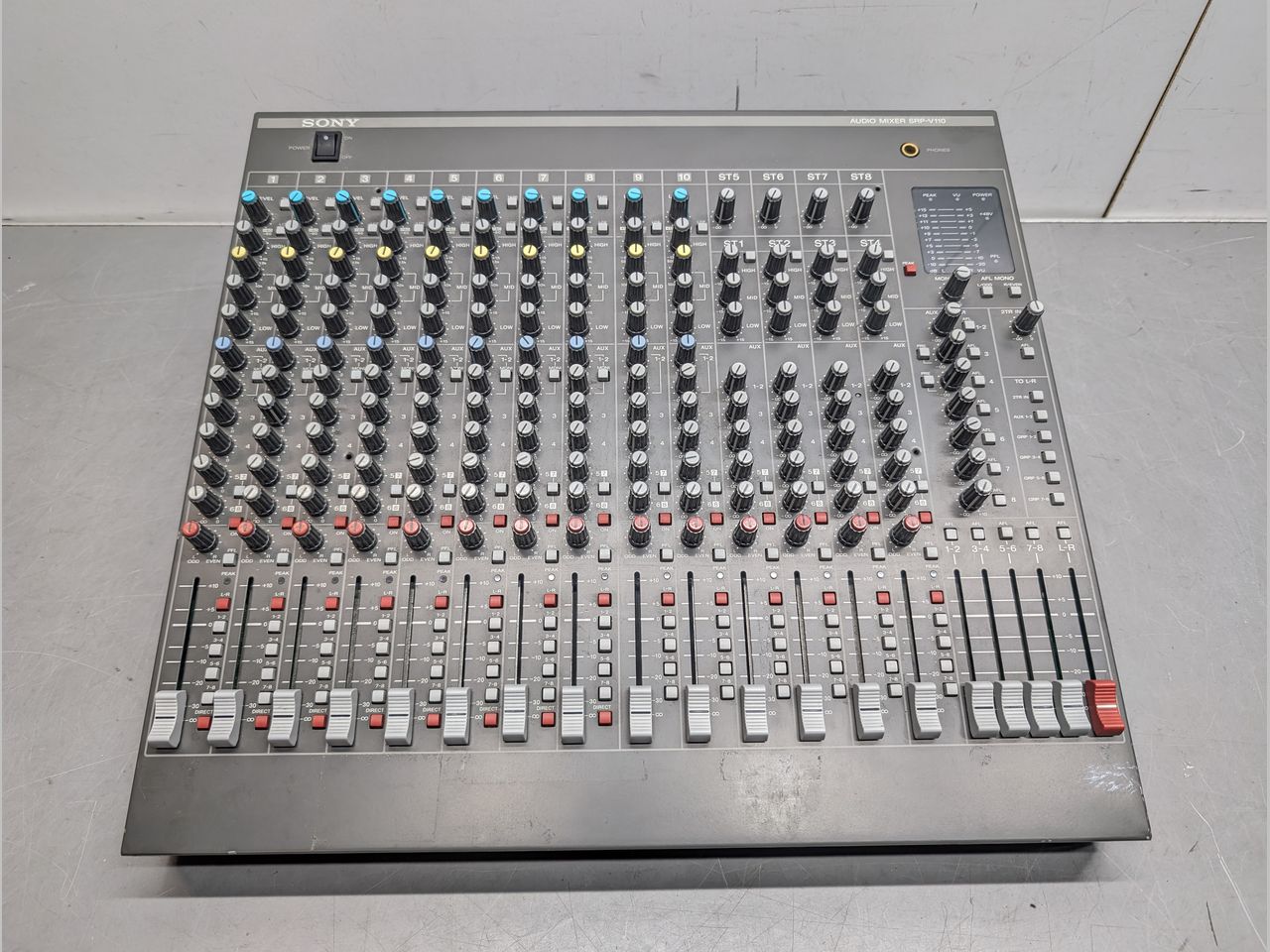 SONY SRP-V110 オーディオミキサー