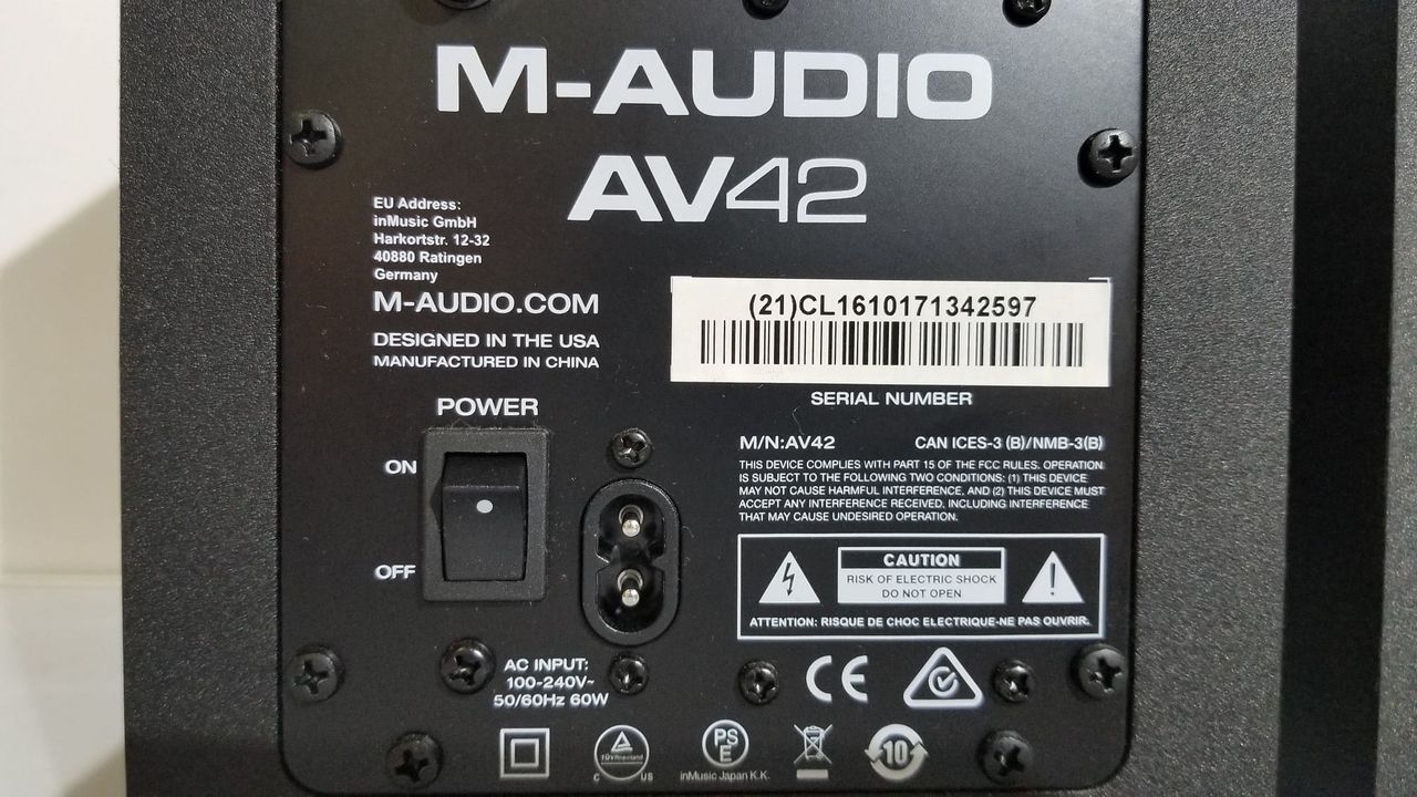 M-AUDIO AV42 | VIVID Online Shop