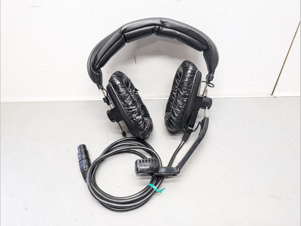 beyerdynamic DT109 放送・インカム用両耳ヘッドセット