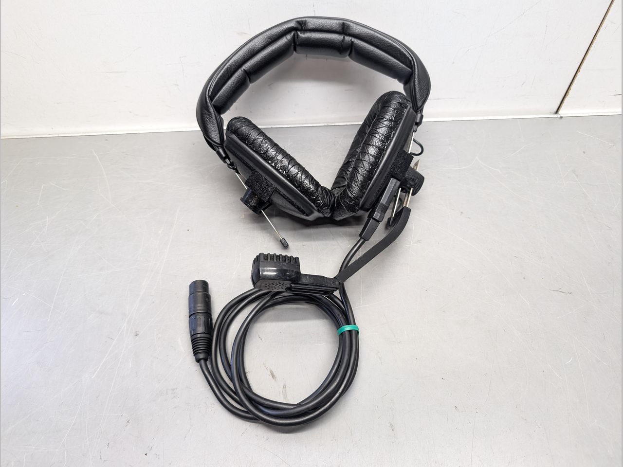 beyerdynamic DT109 放送・インカム用両耳ヘッドセット