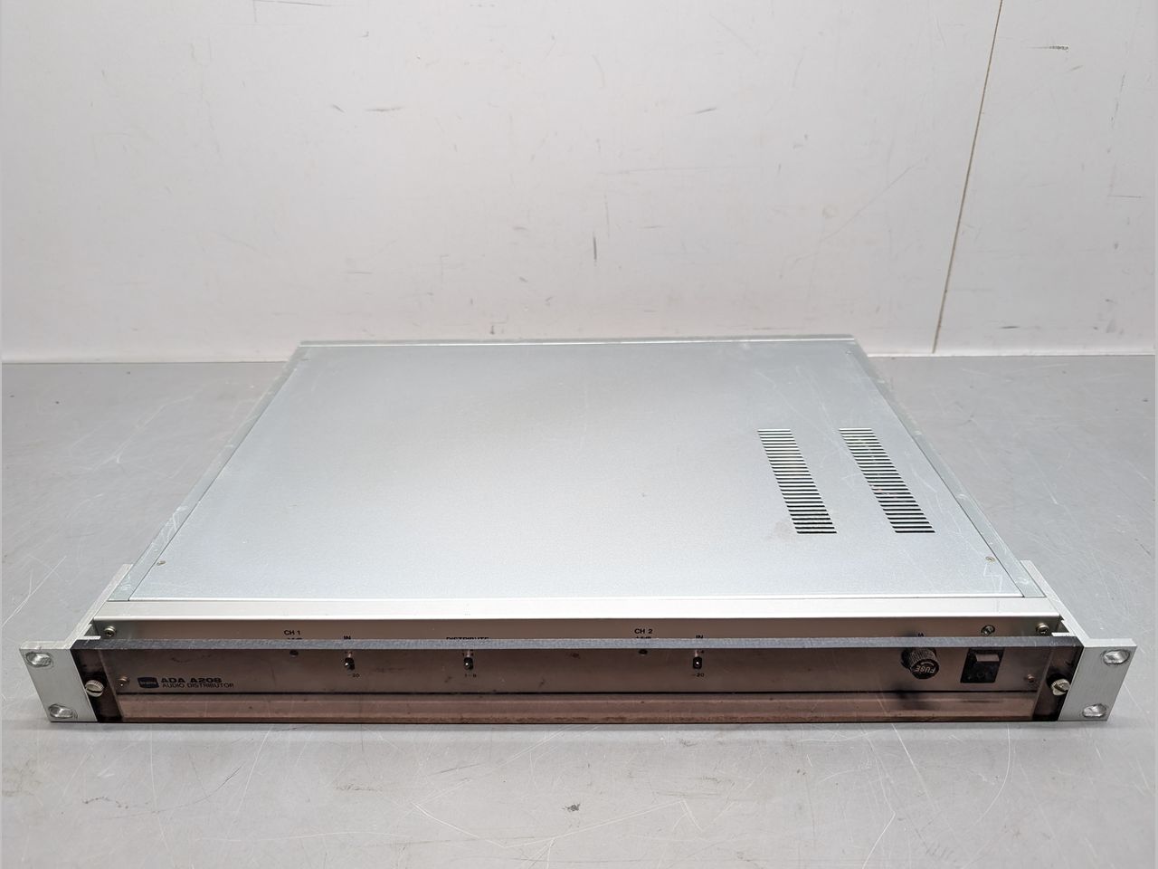 brains system ADA-208N 音声分配器